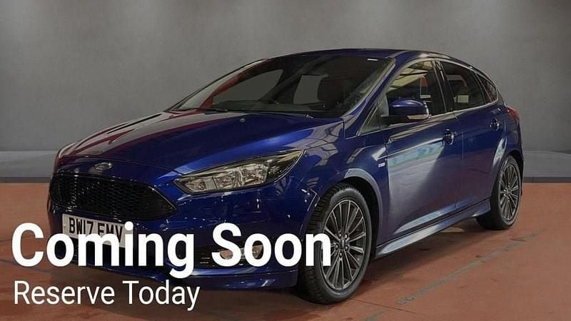 Used Ford Focus ST-Line 125 HP (91 kW) 2017 Blue Hatchback