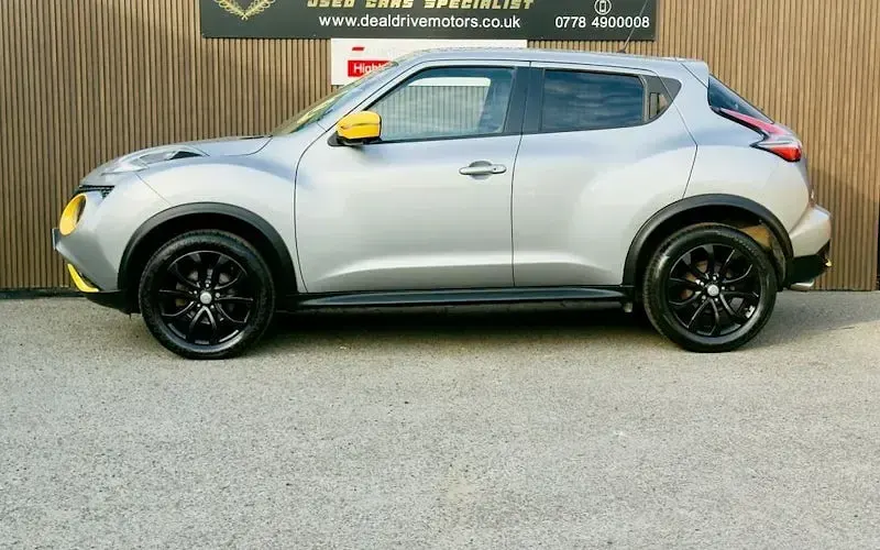 Used Nissan Juke Tekna 110 HP (80 kW) 2017 Silver SUV