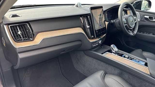 Used Volvo XC60 Ultra 247 HP (181 kW) 2026 SUV