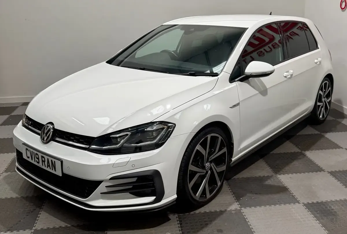 Used VW Golf VII GTD 2019 White Hatchback