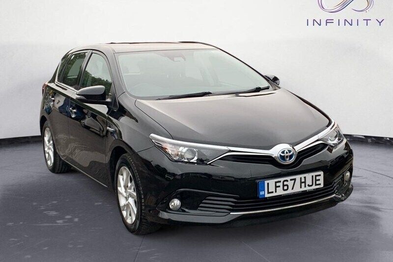 Used 2017 Toyota Auris Hybrid Business Edition | £10,949 (Fair price) - Image 1/1