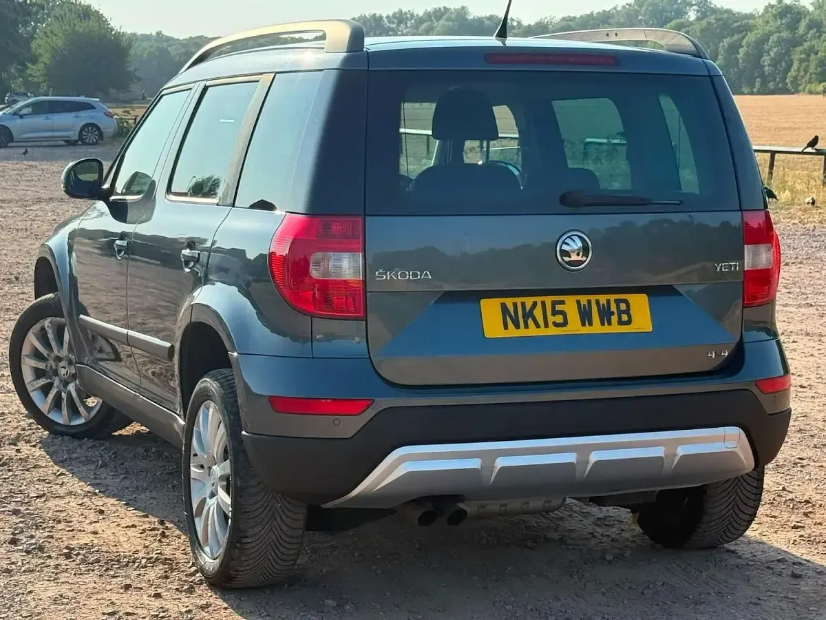 Used Skoda Yeti SE 140 HP (102 kW) 2015 Grey SUV