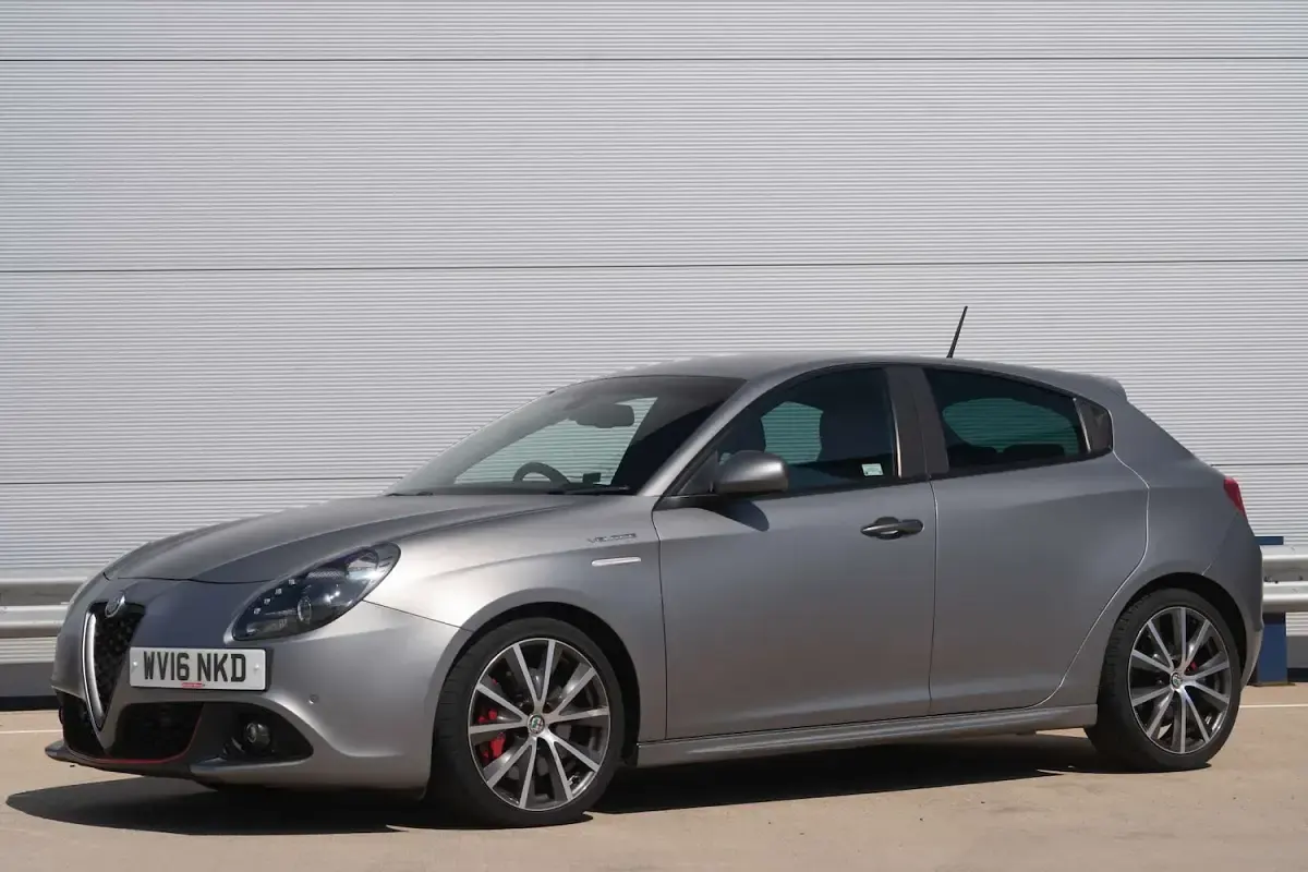 Used Alfa Romeo Giulietta Veloce 240 HP (176 kW) 2016 Grey Hatchback