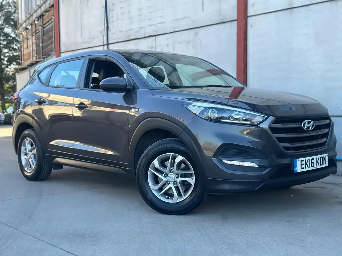 Used Hyundai Tucson 177 HP (130 kW) 2016 Grey SUV