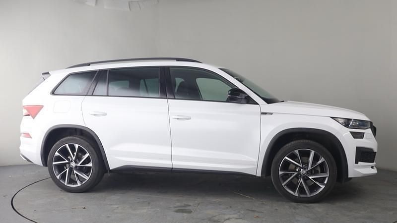 Used Skoda Kodiaq SportLine 190 HP (139 kW) 2023 White SUV