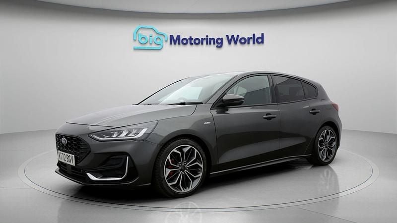 Used Ford Focus ST-Line 120 HP (88 kW) 2022 Grey Hatchback