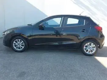 Used Mazda 2 90 HP (66 kW) 2016 Black Hatchback