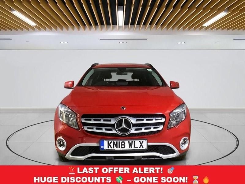 Red Used 2018 Mercedes GLA200 SE SUV | £12,049 (Good price) - Image 1/3