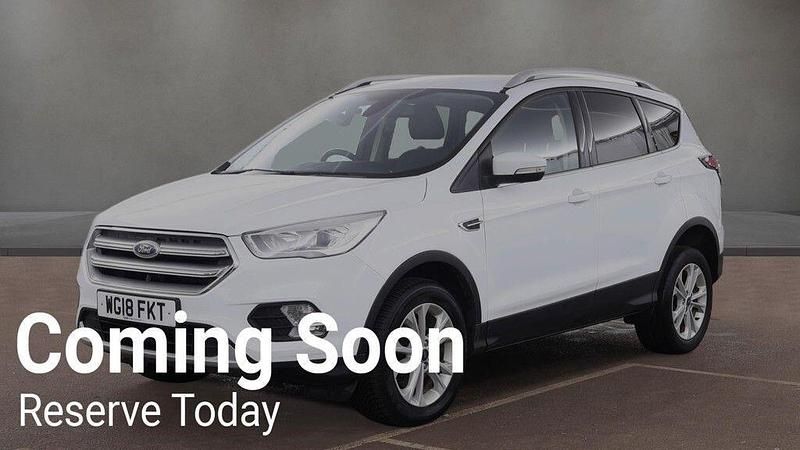Usado Ford Kuga Titanium 120 HP (88 kW) 2018 Branco SUV