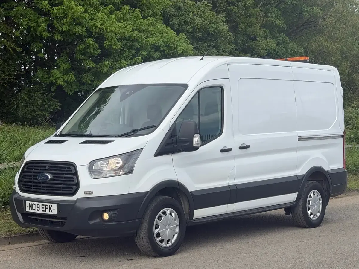 Used Ford Transit 130 HP (95 kW) 2019 White Van
