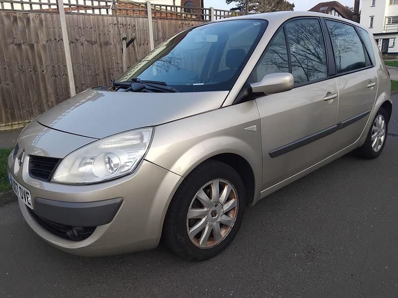 Used Renault Mégane Dynamique 2007 Gold MPV