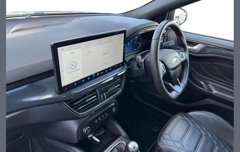 Used Ford Focus ST-Line 155 HP (114 kW) 2023 Black Hatchback