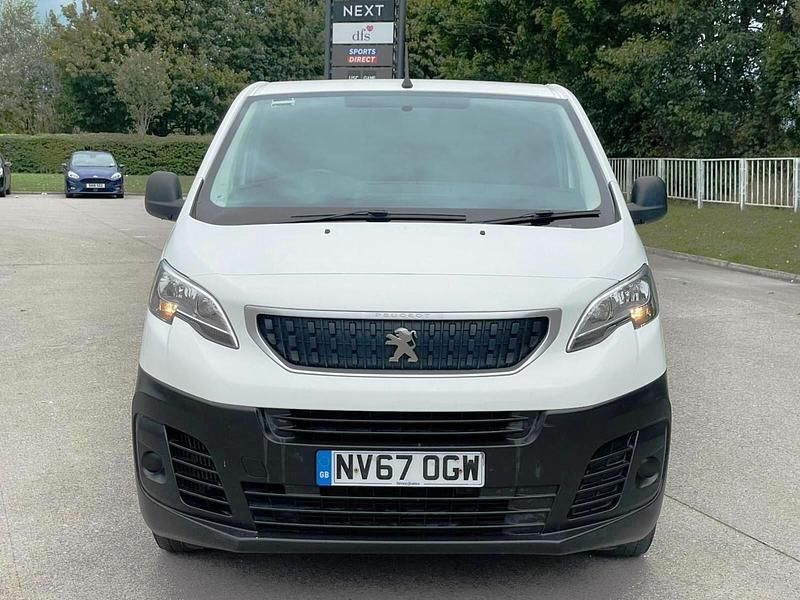 Used Peugeot Expert S 2018 White Van