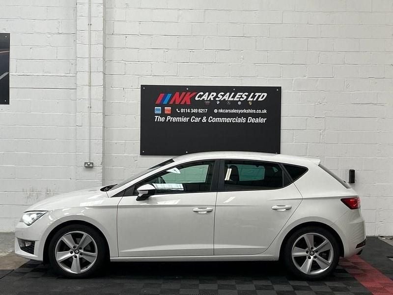 Used Seat Leon FR 150 HP (110 kW) 2014 White Hatchback
