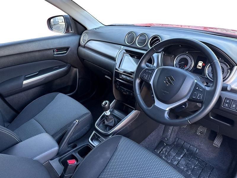 Used Suzuki Vitara SZ-T 129 HP (94 kW) 2022 Red SUV