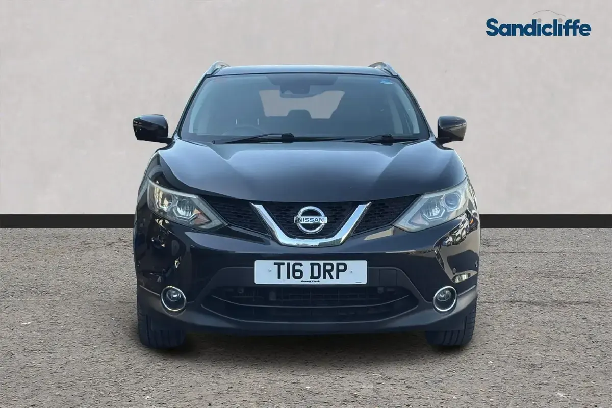Used Nissan Qashqai Tekna 131 HP (96 kW) 2016 Black SUV
