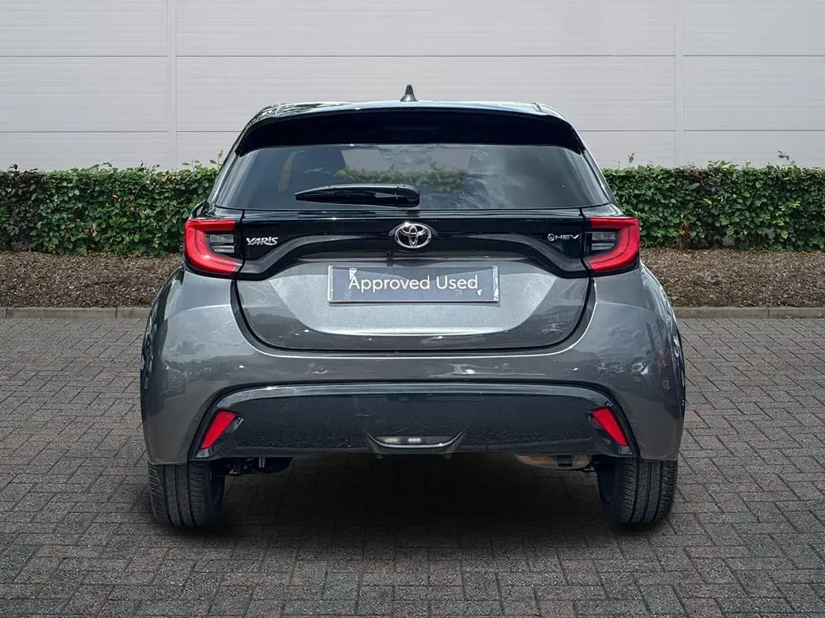 Used Toyota Yaris 116 HP (85 kW) 2024 Grey Hatchback