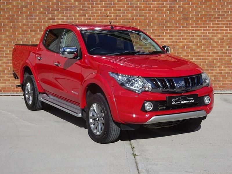Used Mitsubishi L200 Warrior 2019 Red Pickup