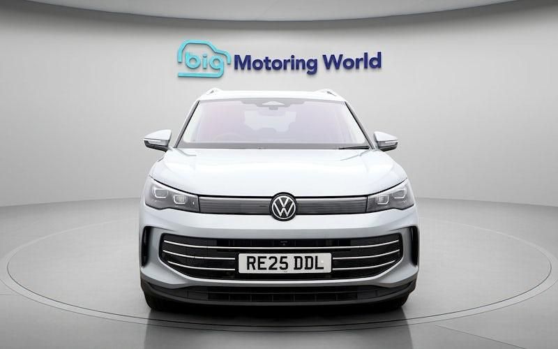 Used VW Tiguan Elegance 204 HP (150 kW) 2025 Silver SUV