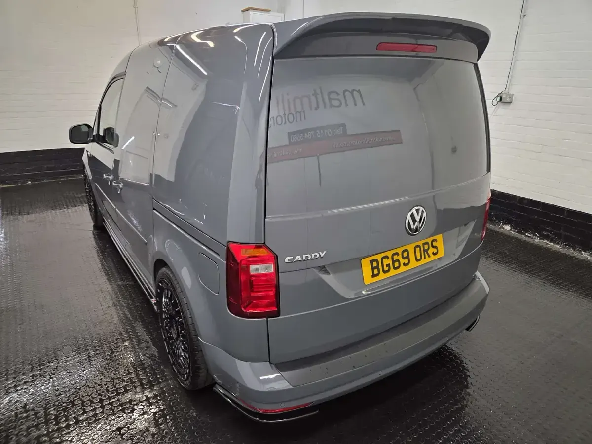 Used VW Caddy Highline 150 HP (110 kW) 2020 Grey MPV