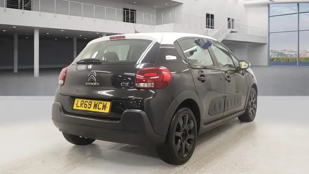 Usado Citroën C3 Origins 83 HP (61 kW) 2019 Preto Citadino