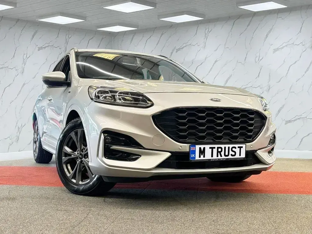 Used Ford Kuga ST-Line 120 HP (88 kW) 2020 Silver SUV