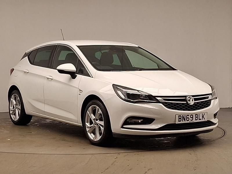 White Used 2019 Vauxhall Astra SRi Hatchback | £10,798 (A bit pricey) - Image 1/4