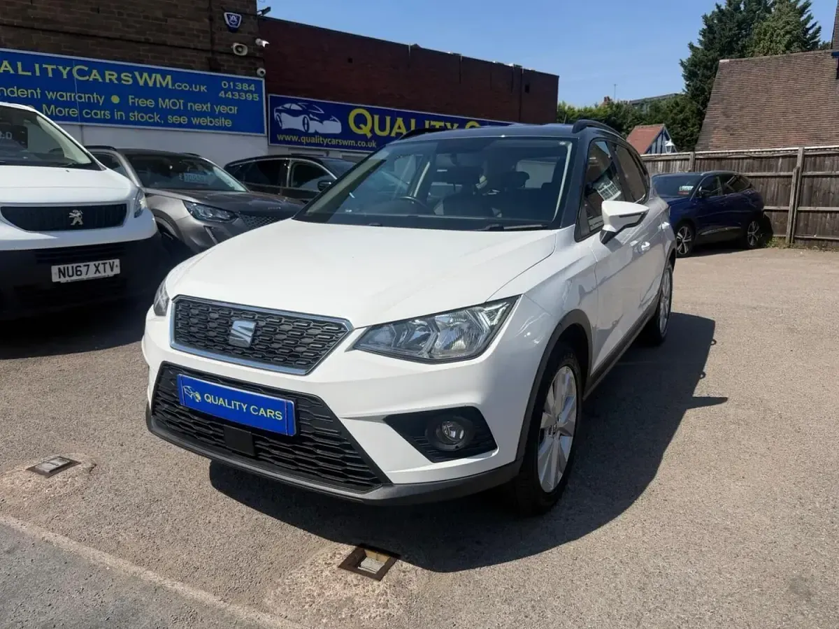 Used Seat Arona SE Technology 95 HP (69 kW) 2018 White SUV
