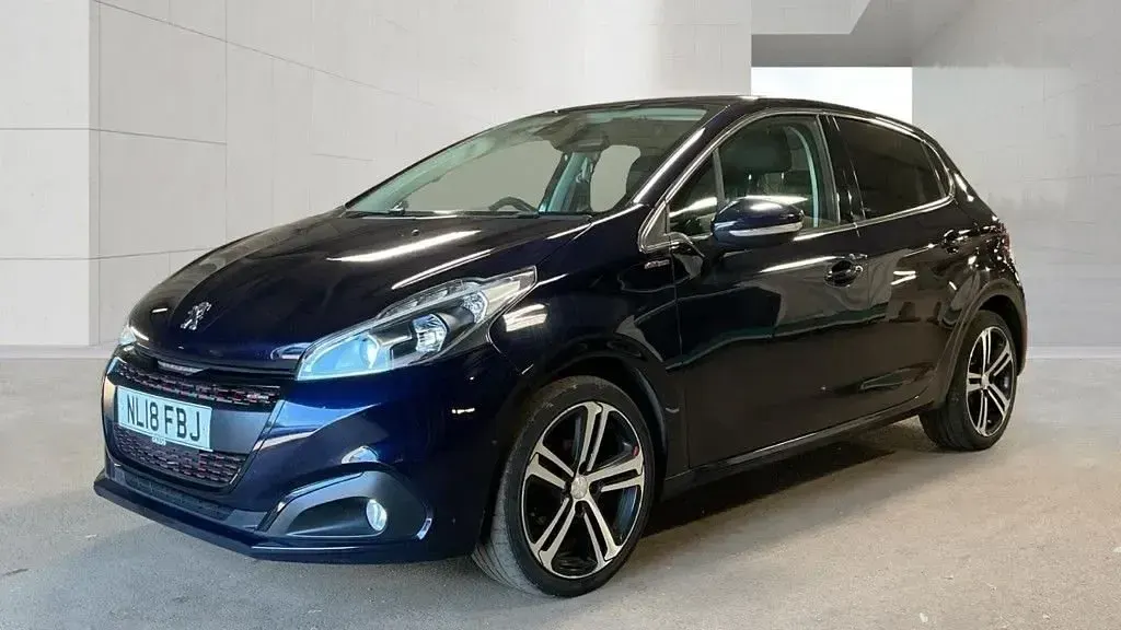 Used Peugeot 208 GT-line 110 HP (80 kW) 2018 Blue Hatchback