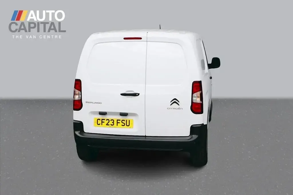 Used Citroën Berlingo 100 HP (73 kW) 2023 White MPV