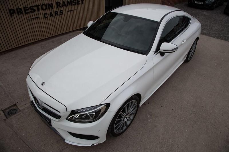 Used Mercedes C220 AMG line 170 HP (125 kW) 2018 White Coupe