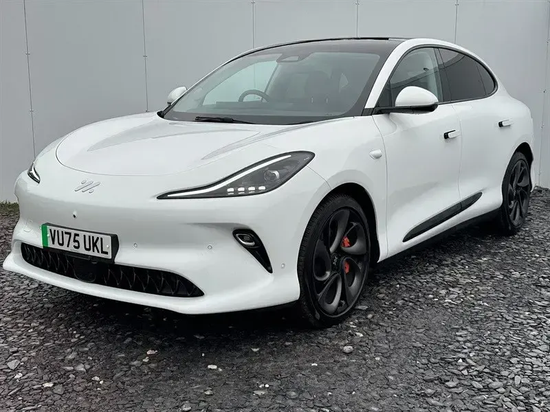 Usado MG IM6 552 kW (751 HP) 2025 Branco SUV