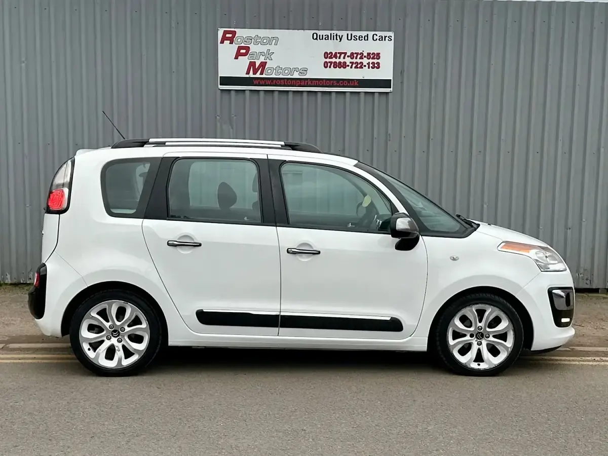 Used Citroën C3 Picasso SELECTION 2013 White MPV