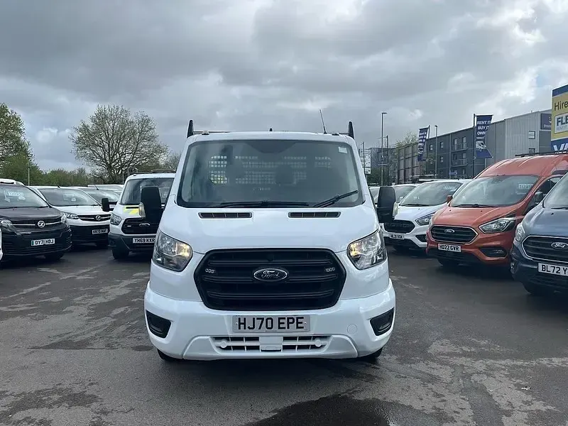 Begagnad Ford Transit 130 HK (95 kW) 2020 Vit Cab