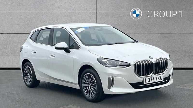White Used 2025 BMW 220 Active Tourer Luxury Line MPV | £29,975 (Fair price) - Image 1/4