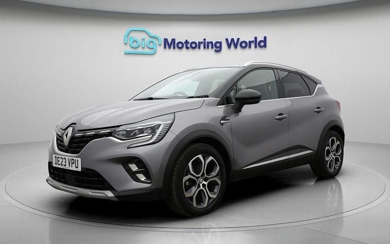 Used Renault Captur Techno 143 HP (105 kW) 2023 Grey/black SUV