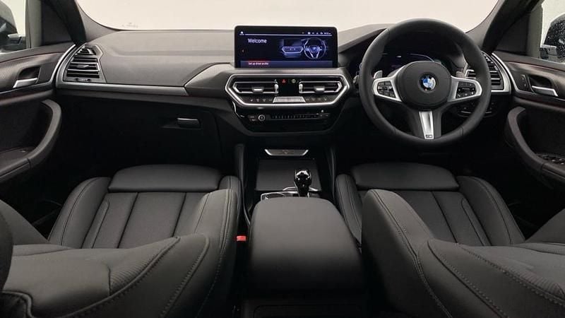 Used BMW X4 M Sport 187 HP (137 kW) 2025 White SUV