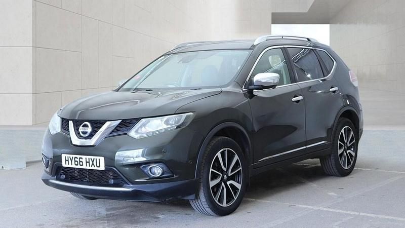 Used Nissan X-Trail Tekna 130 HP (95 kW) 2016 Titanium olive green SUV