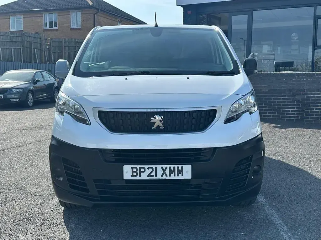 Used Peugeot Expert 2021 White Van