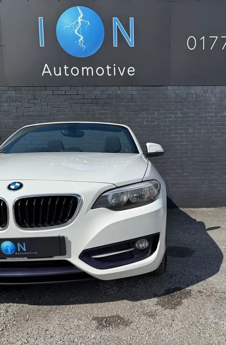 Used BMW 218 Sport Line 150 HP (110 kW) 2016 White Cabriolet