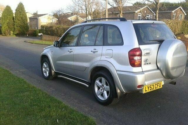 Used Toyota RAV4 114 HP (83 kW) 2003 SUV