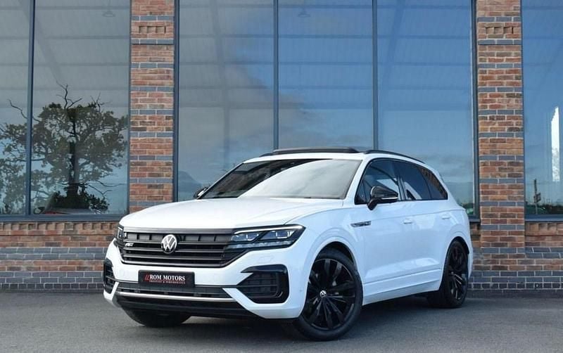 White Used 2021 VW Touareg Black Edition SUV | £39,750 (Fair price) - Image 1/4