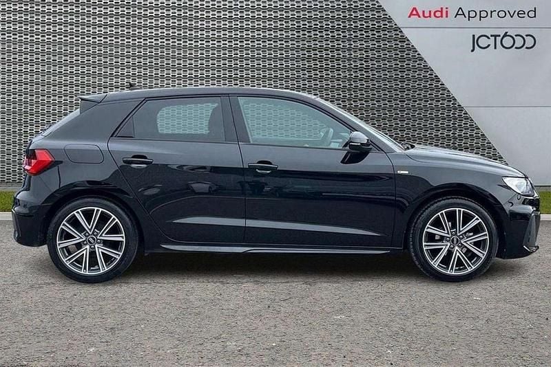 Used Audi A1 S-Line 94 HP (69 kW) 2024 Black SUV