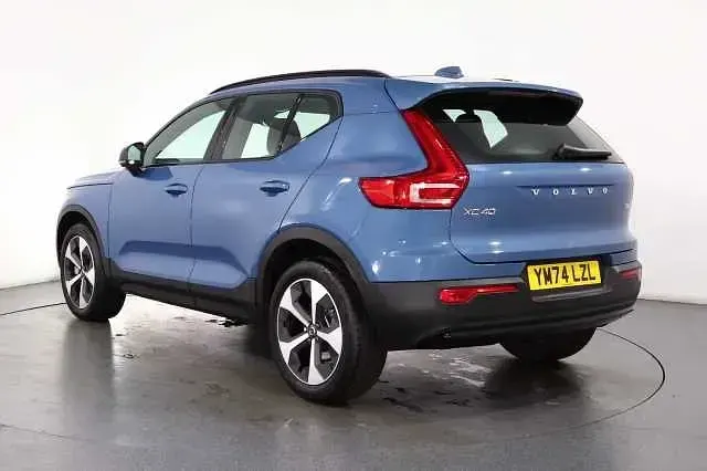 Used Volvo XC40 Plus 194 HP (142 kW) 2024 Blue SUV