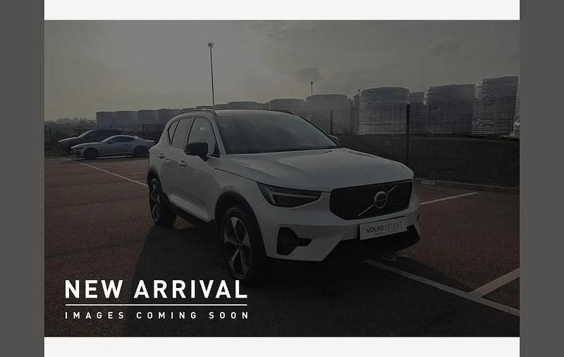 Usado Volvo XC40 Ultimate 161 HP (118 kW) 2024 Branco SUV