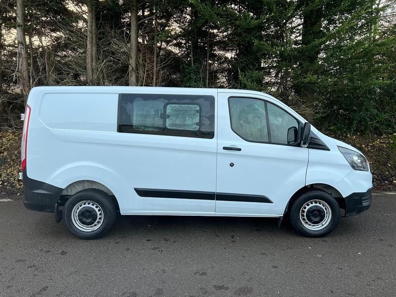 Used Ford Transit Custom 105 HP (77 kW) 2019 White Van