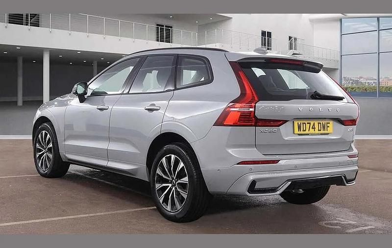 Used Volvo XC60 Plus 250 HP (183 kW) 2024 Vapour grey SUV