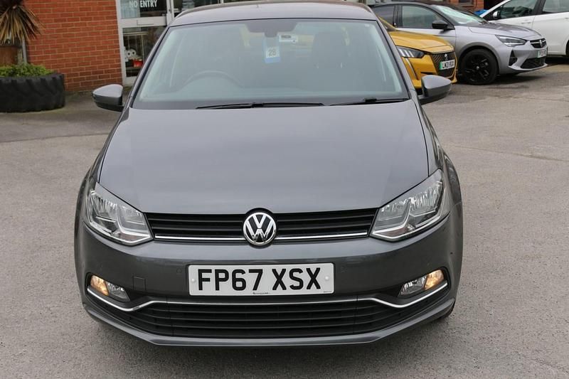 Used VW Polo Edition 90 HP (66 kW) 2017 Grey Hatchback