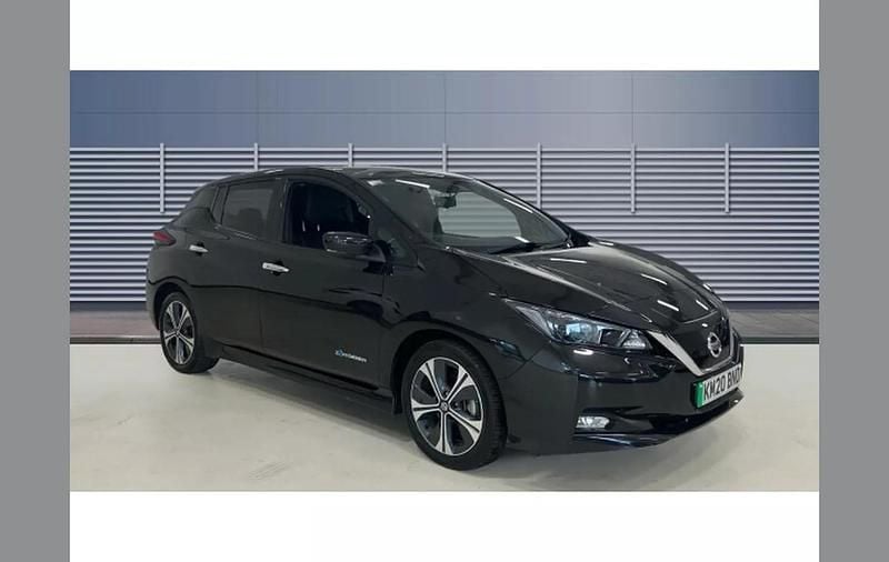 Black Used 2020 Nissan Leaf N-Connecta Hatchback | £8,342 (Fair price) - Image 1/4