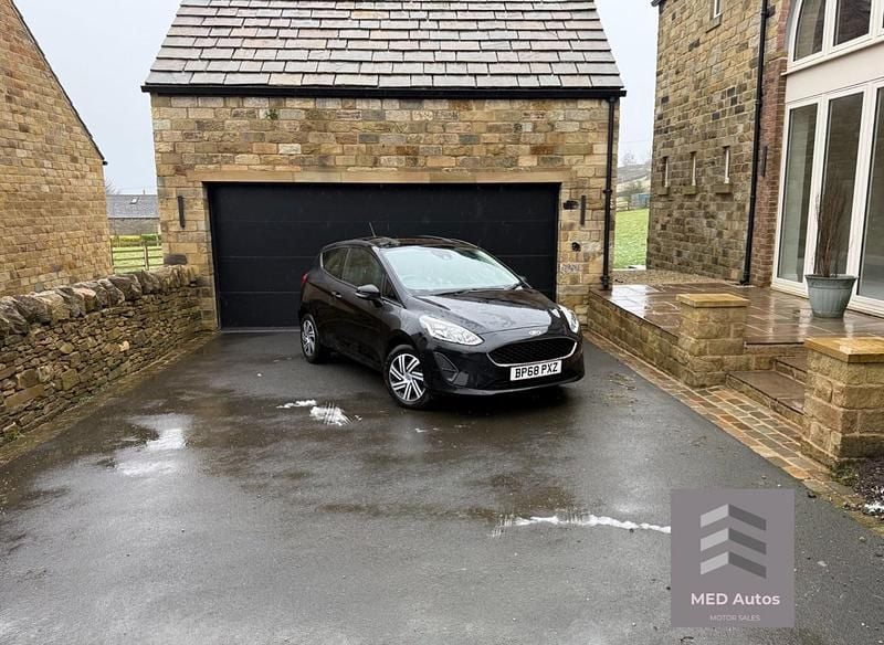 Black Used 2019 Ford Fiesta Style Hatchback | £6,495 (Super price) - Image 1/4